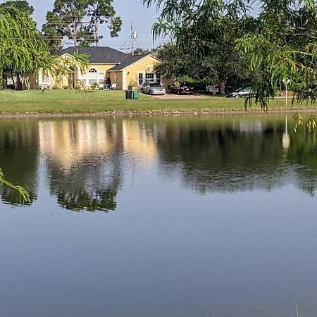 Port Saint Lucie A Little Piece Of Heaven- Peaceful Lake View Apartment- 1 Min From I95 And Turnpike Port St. Lucie Екстер'єр фото